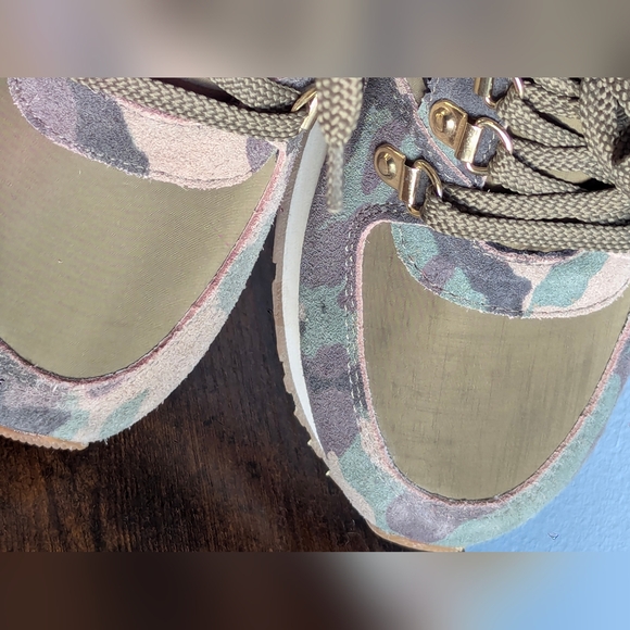 Thetorn Lily 2 Weather Resistant Boots - Picture 3 of 13